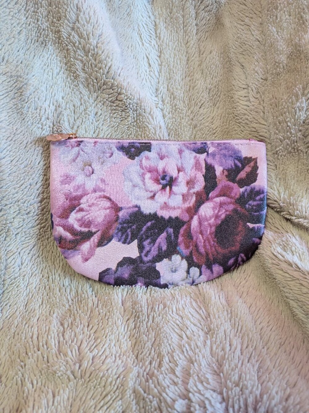 Ipsy May 2022 Glam Bag Floral Spring Summer Flower Cosmetic Makeup New